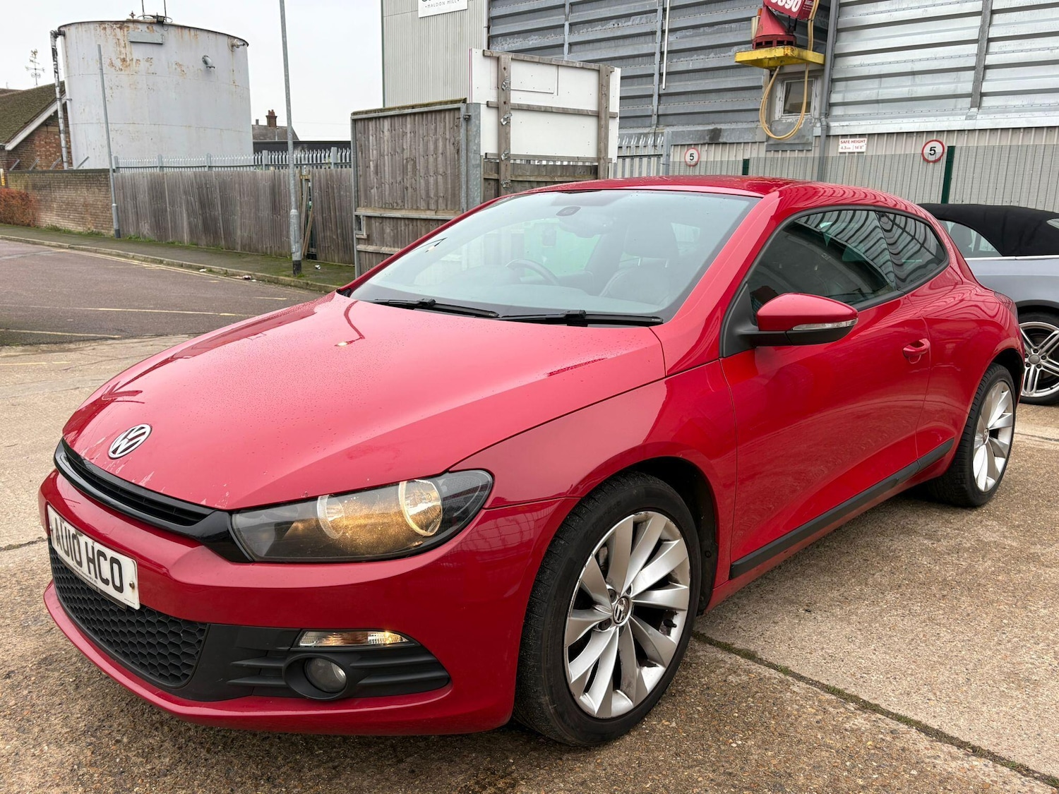 Used Volkswagen Scirocco 2010 for sale - 77330725: Photo 7