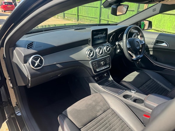 Used Mercedes-Benz GLA 2019 for sale - 74350208: Photo 18