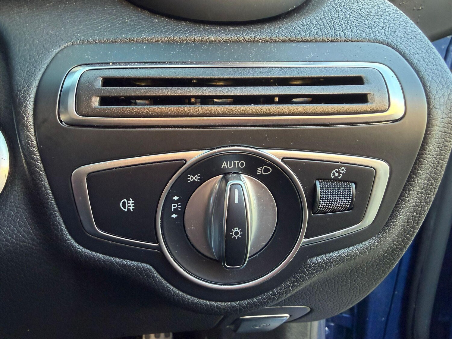 Used Mercedes-Benz C Class 2018 for sale - 76918634: Photo 23