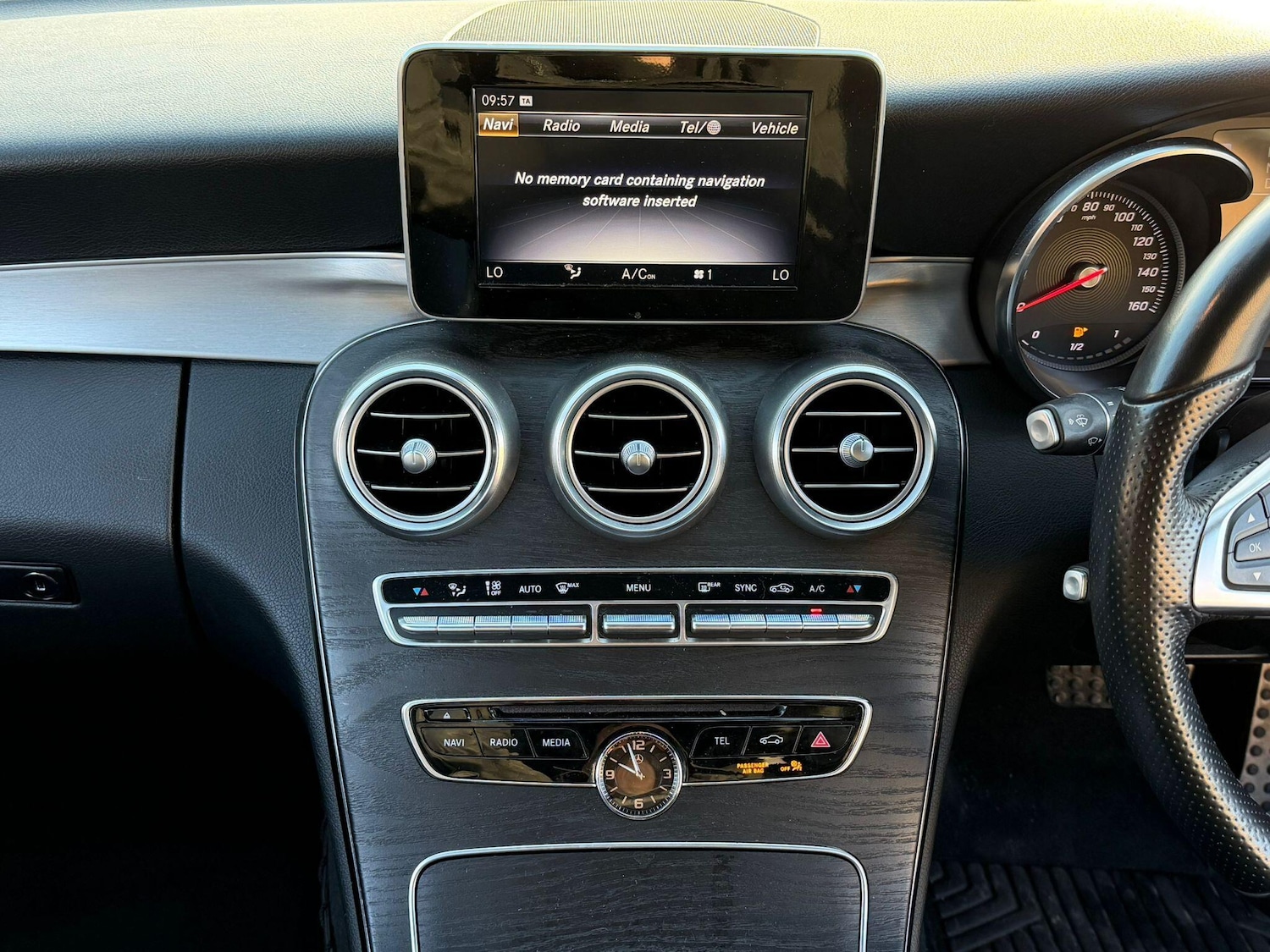 Used Mercedes-Benz C Class 2018 for sale - 76918634: Photo 26