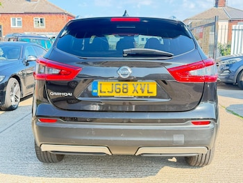 Used Nissan Qashqai 2018 for sale - 79411855: Photo