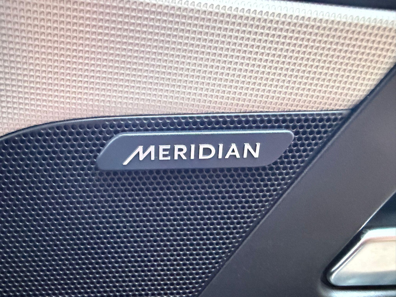 Used Jaguar XE 2015 for sale - 77386938: Photo 10