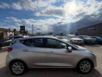 Used Ford Fiesta 2018 for sale - 79688087: Photo