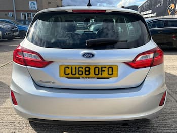 Used Ford Fiesta 2018 for sale - 79688087: Photo