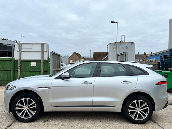Used Jaguar F-Pace 2017 for sale - 76307679: Photo 10