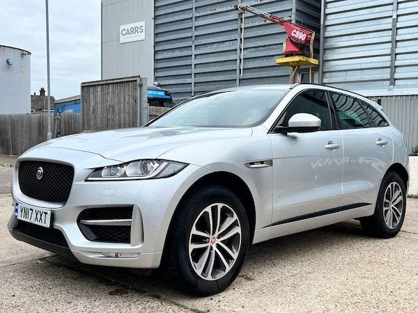Used Jaguar F-Pace 2017 for sale - 76307679: Photo 11