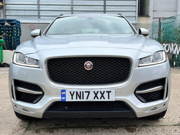 Used Jaguar F-Pace 2017 for sale - 76307679: Photo 13