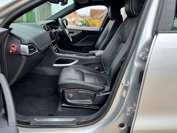 Used Jaguar F-Pace 2017 for sale - 76307679: Photo 22