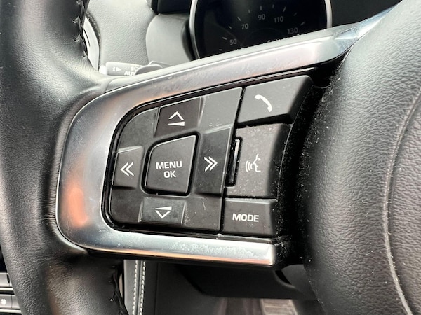 Used Jaguar F-Pace 2017 for sale - 76307679: Photo 28