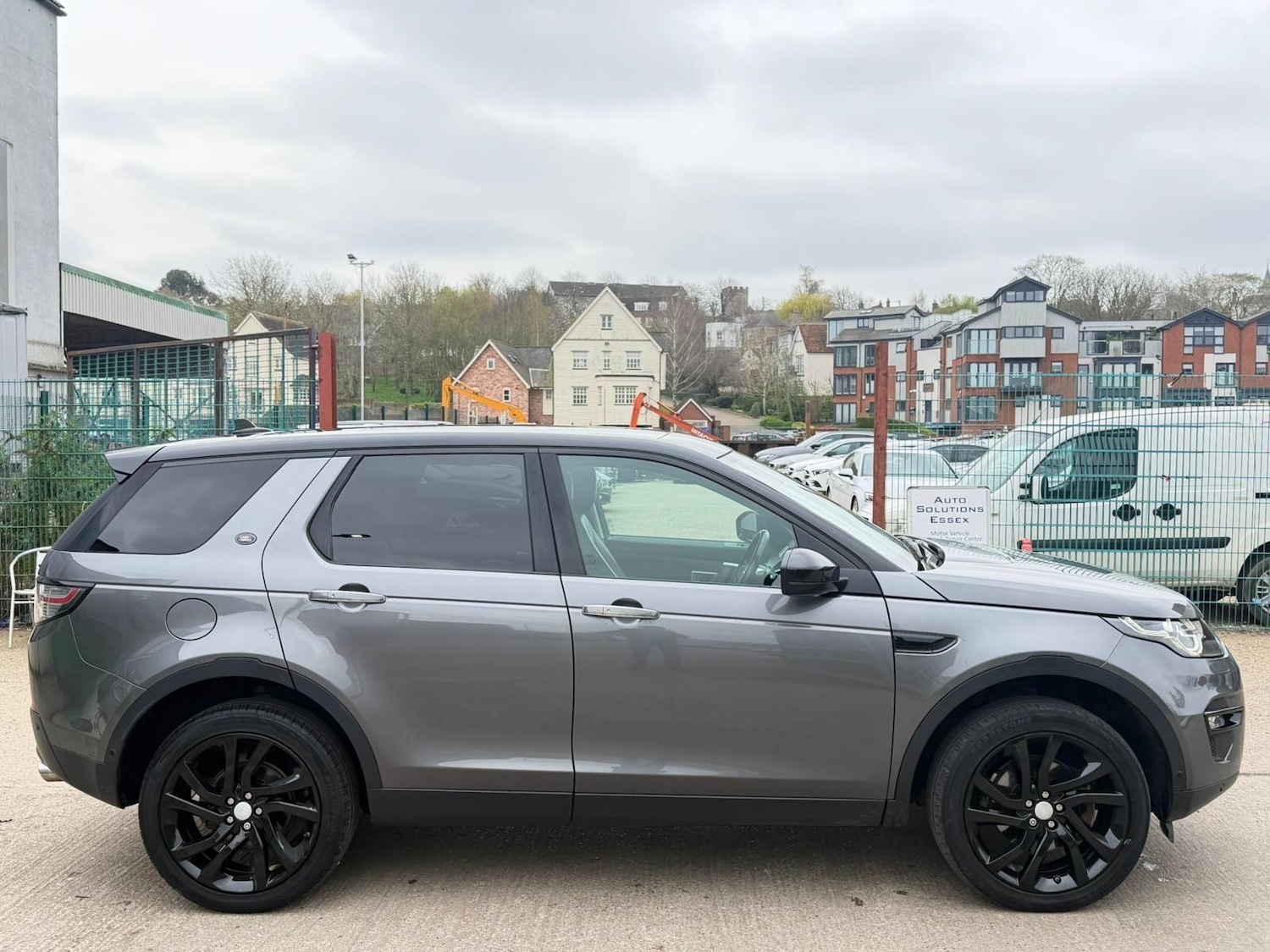 Used Land Rover Discovery Sport for sale - 78006979: Photo 2