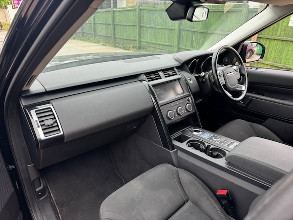 Used Land Rover Discovery 2018 for sale - 74849005: Photo 20