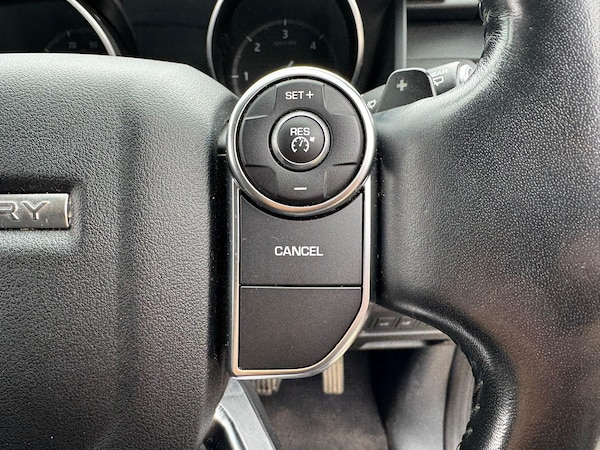 Used Land Rover Discovery 2018 for sale - 74849005: Photo 24
