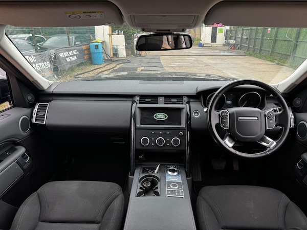 Used Land Rover Discovery 2018 for sale - 74849005: Photo 25