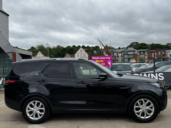 Used Land Rover Discovery 2018 for sale - 74849005: Photo 2