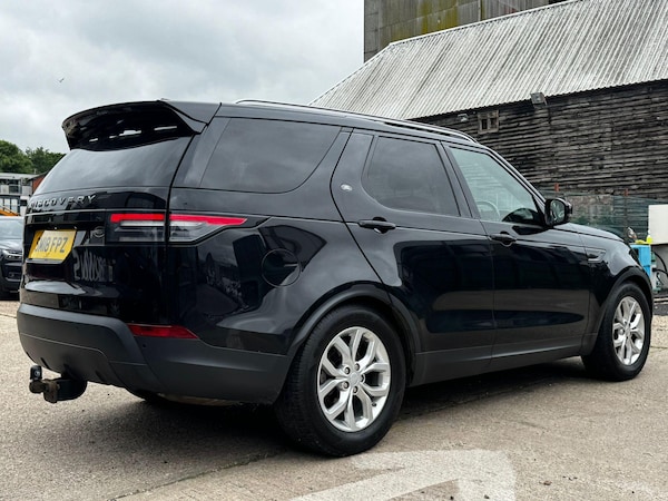Used Land Rover Discovery 2018 for sale - 74849005: Photo 3