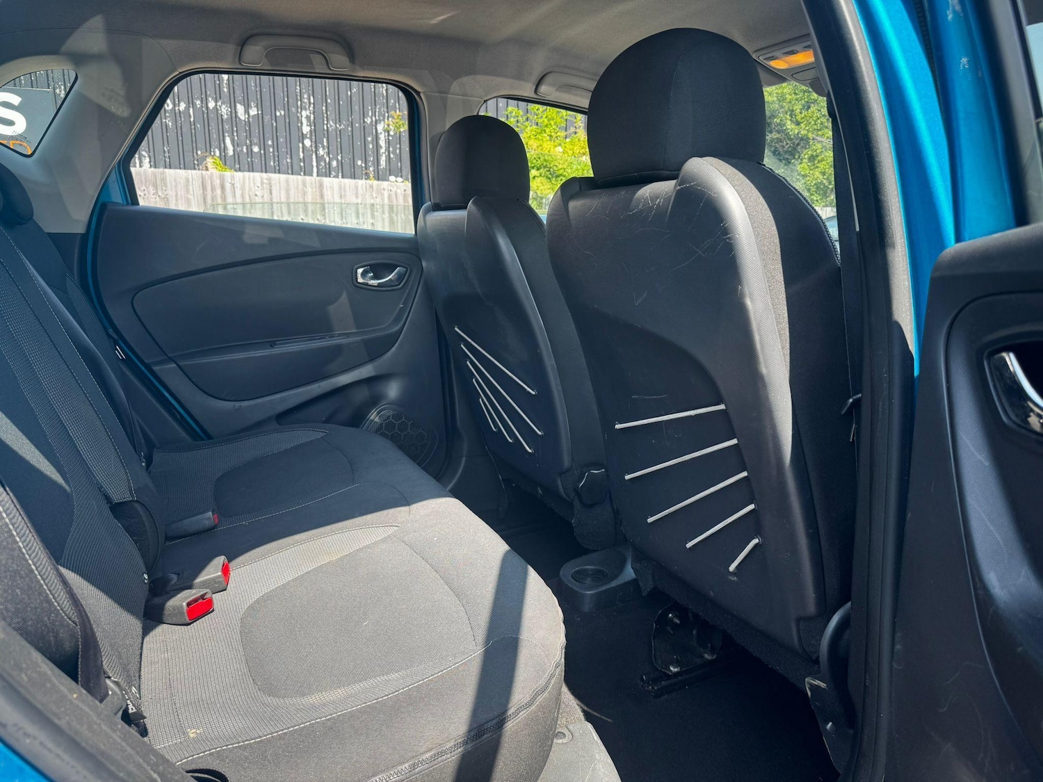 Used Renault Captur 2015 for sale - 76992263: Photo 14