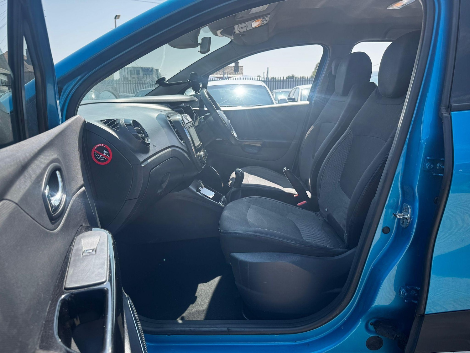 Used Renault Captur 2015 for sale - 76992263: Photo 18