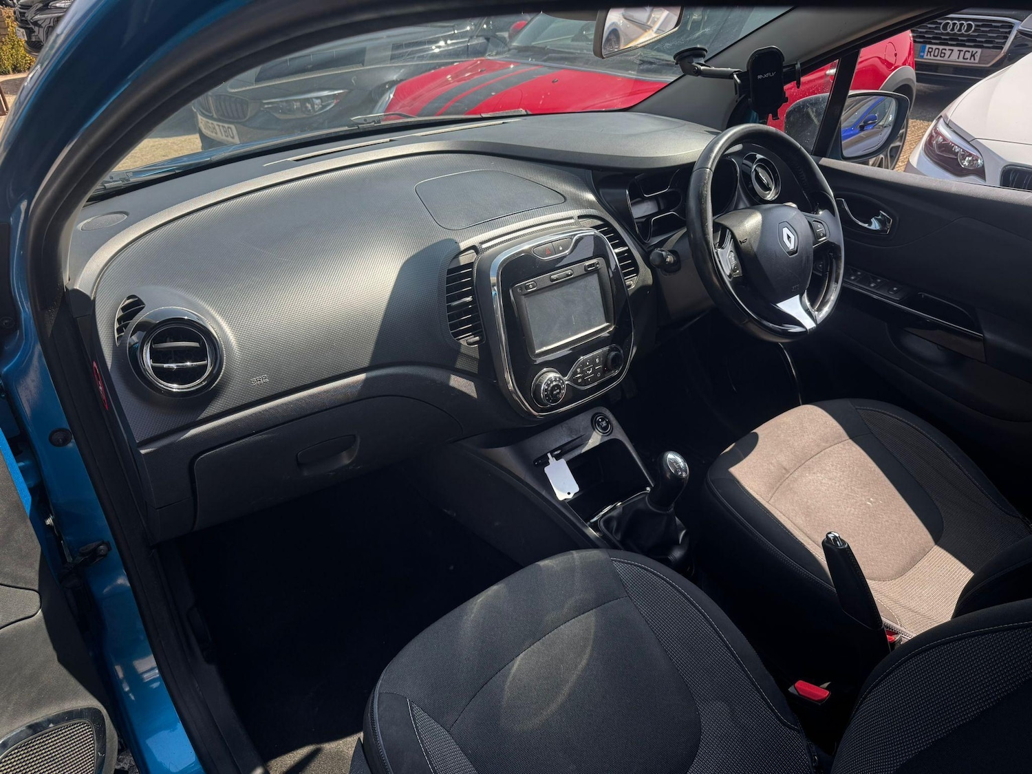 Used Renault Captur 2015 for sale - 76992263: Photo 20