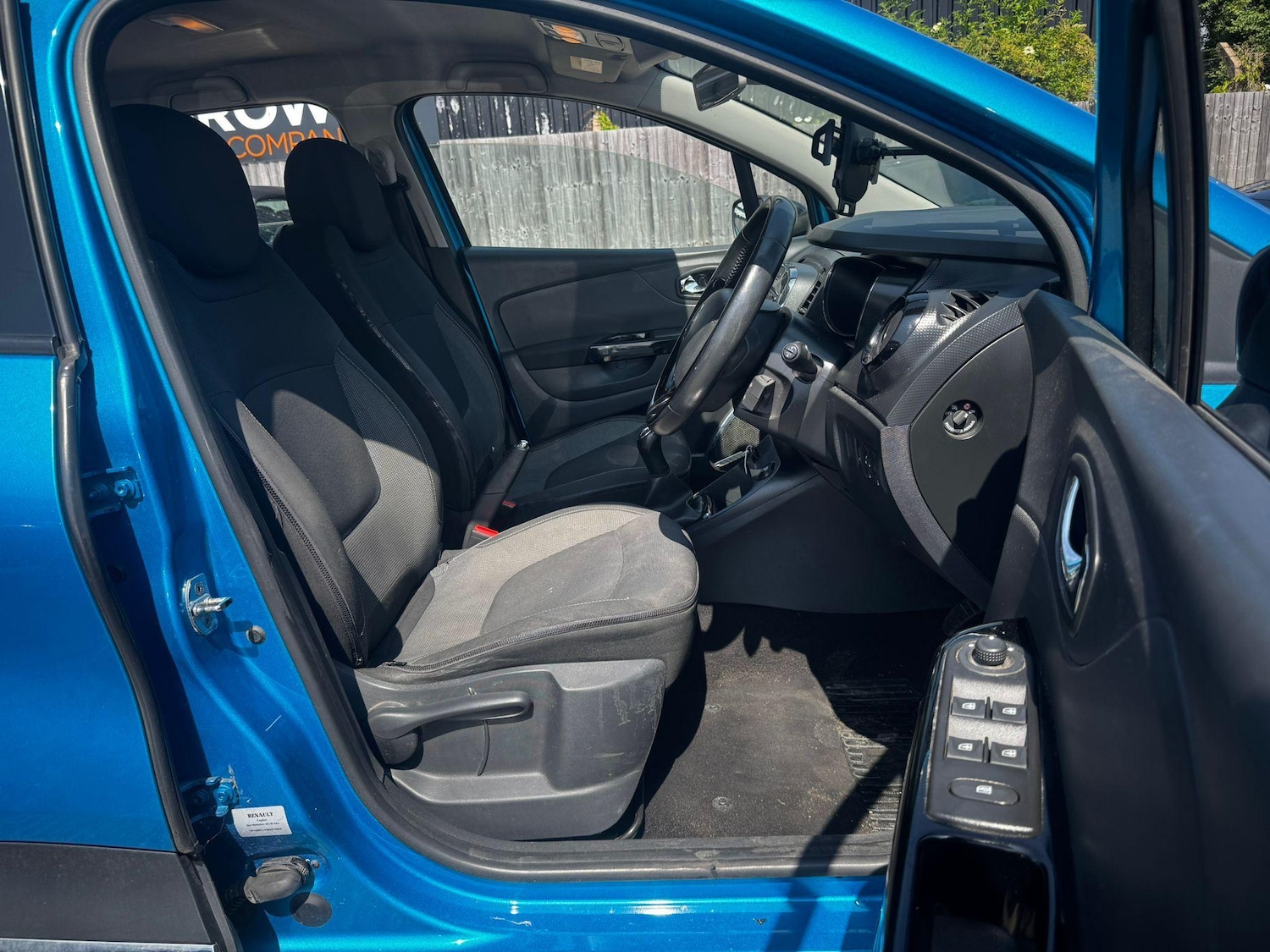 Used Renault Captur 2015 for sale - 76992263: Photo 9