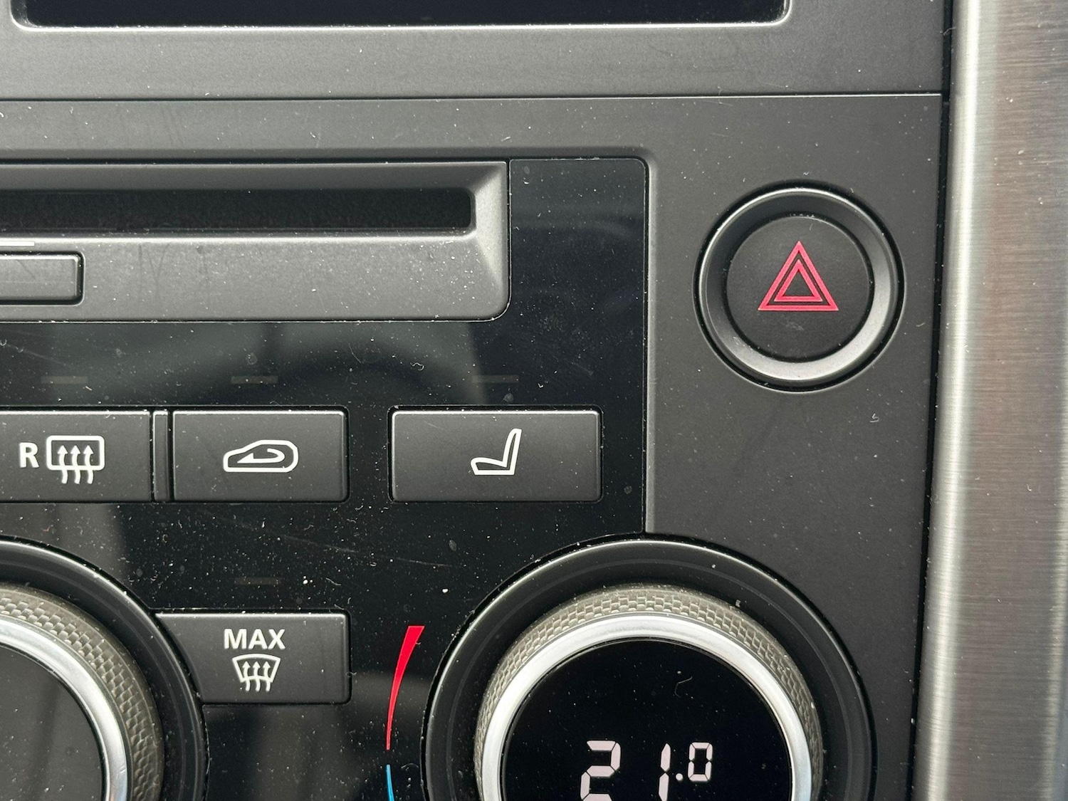 Used Land Rover Discovery Sport 2017 for sale - 76992894: Photo 16