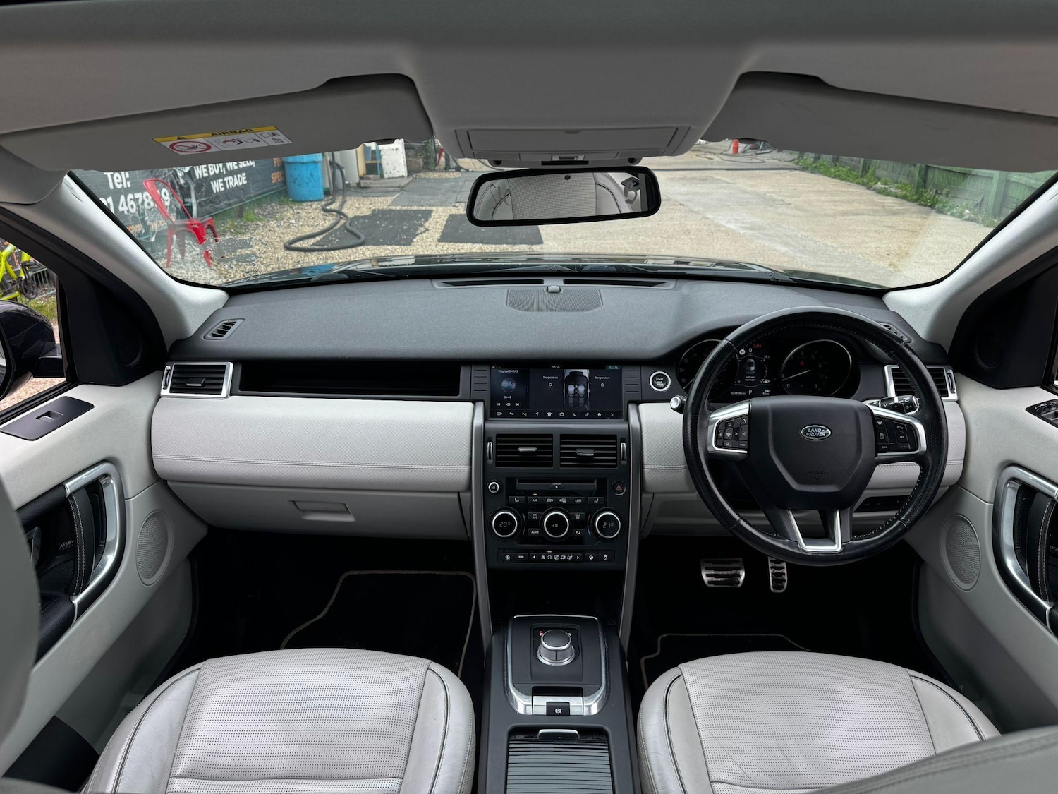 Used Land Rover Discovery Sport 2017 for sale - 76992894: Photo 22