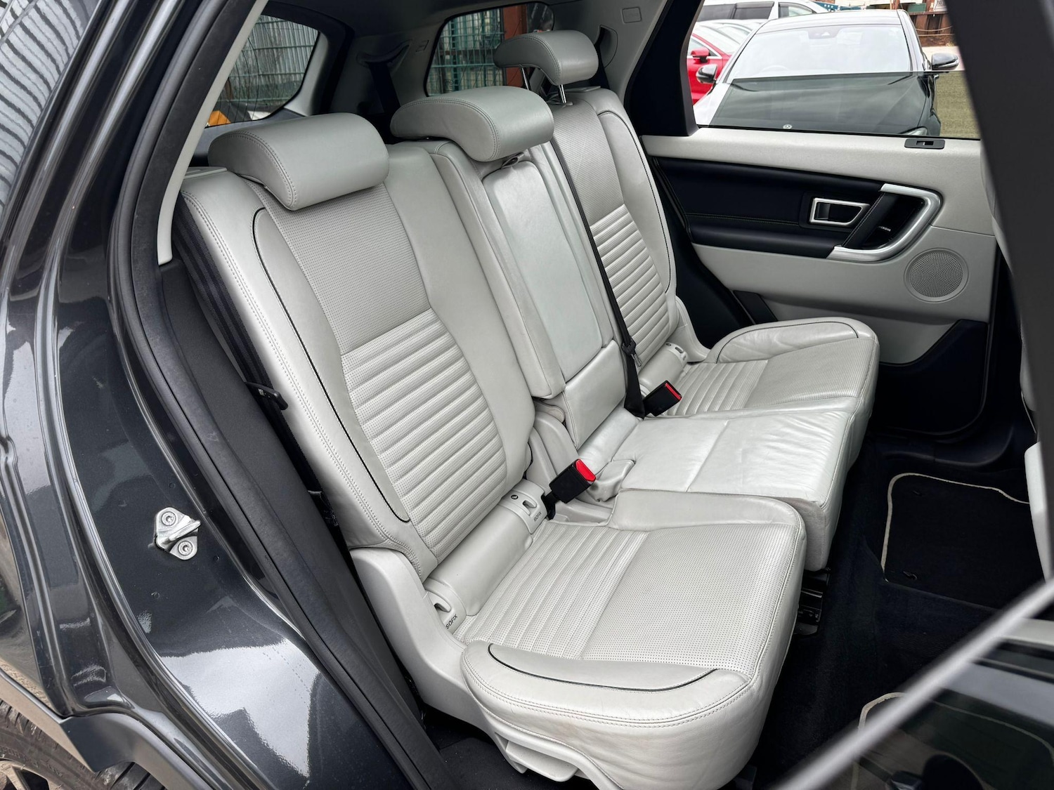 Used Land Rover Discovery Sport 2017 for sale - 76992894: Photo 30