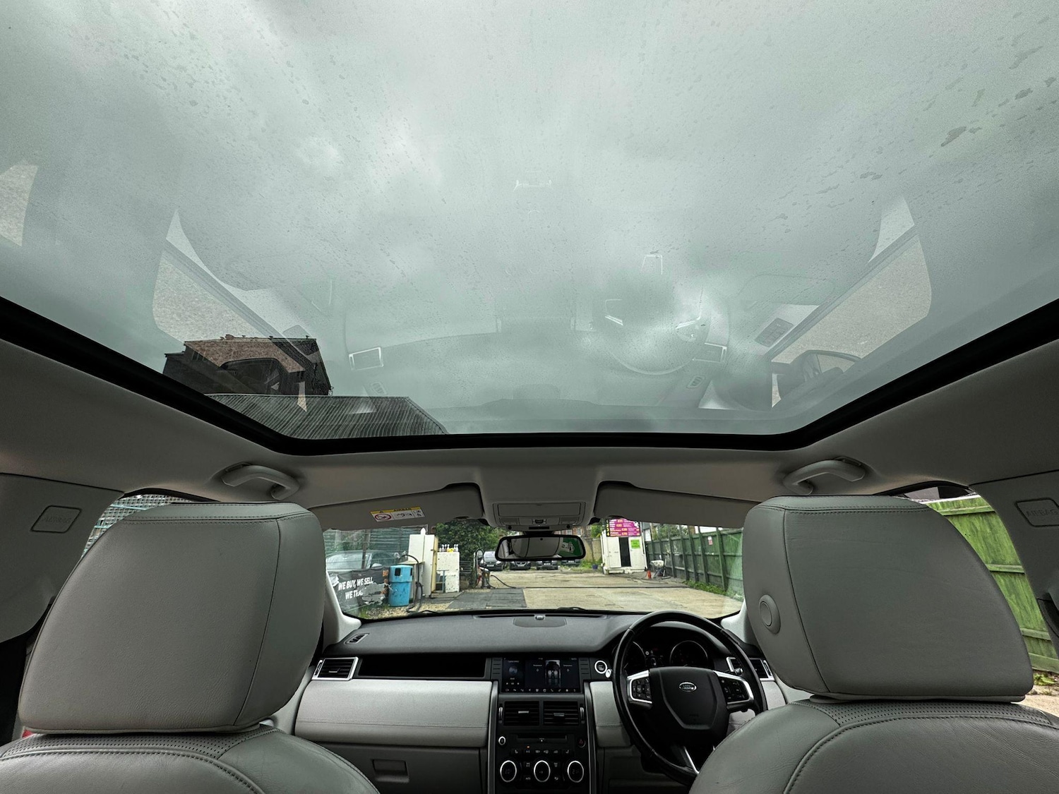 Used Land Rover Discovery Sport 2017 for sale - 76992894: Photo 6