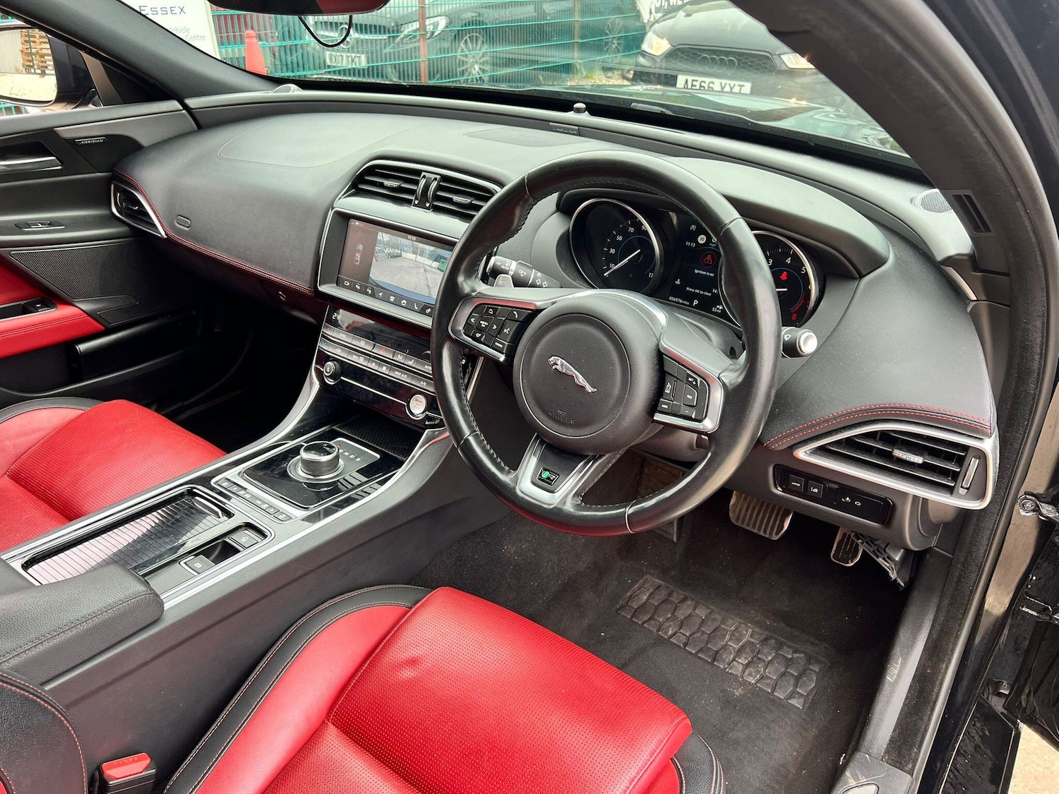 Used Jaguar XE 2018 for sale - 76270262: Photo 15