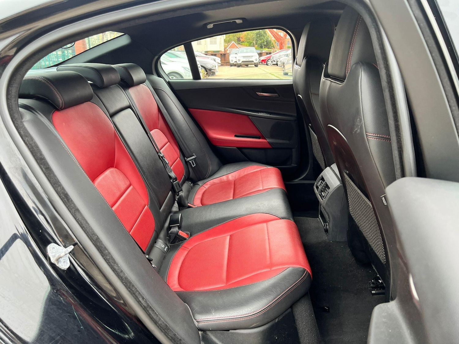 Used Jaguar XE 2018 for sale - 76270262: Photo 16