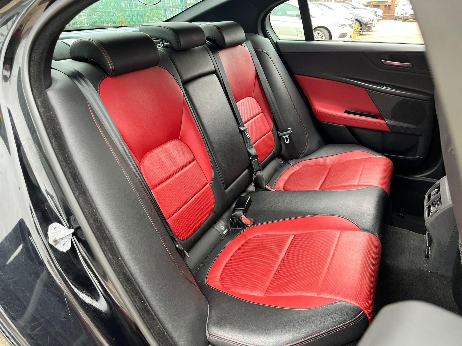 Used Jaguar XE 2018 for sale - 76270262: Photo 17