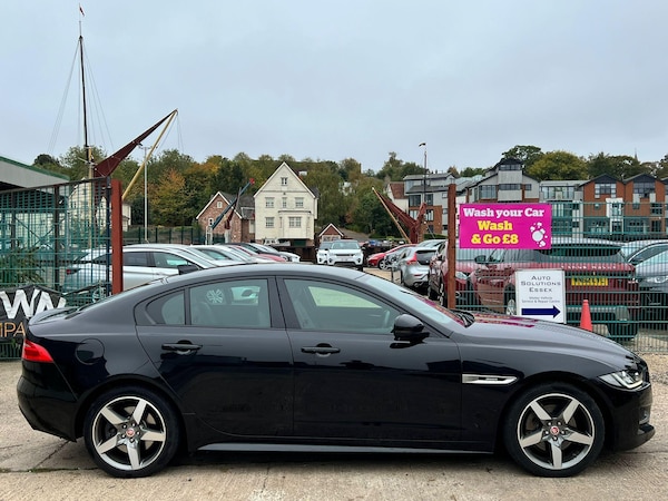 Used Jaguar XE 2018 for sale - 76270262: Photo 3