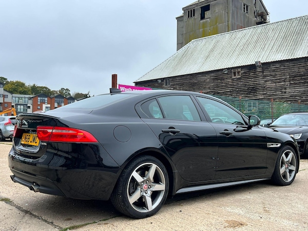 Used Jaguar XE 2018 for sale - 76270262: Photo 5