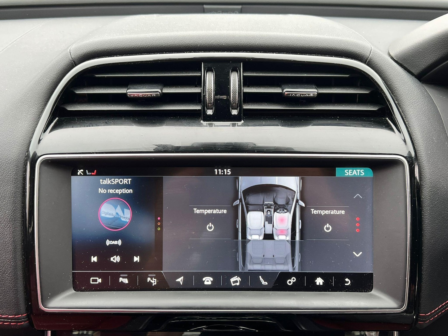 Used Jaguar XE 2018 for sale - 76270262: Photo 9