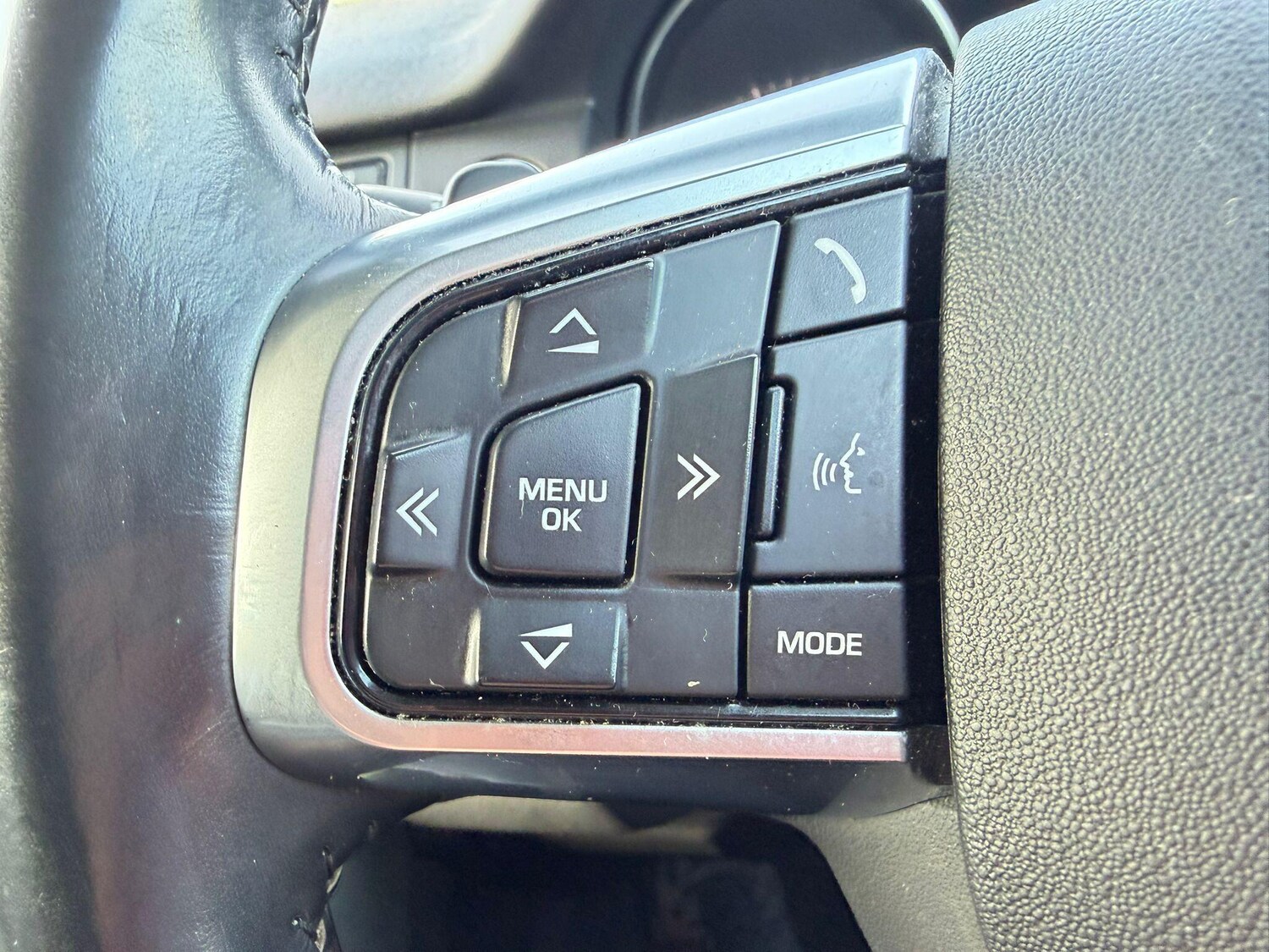 Used Land Rover Discovery Sport 2017 for sale - 77585736: Photo 32