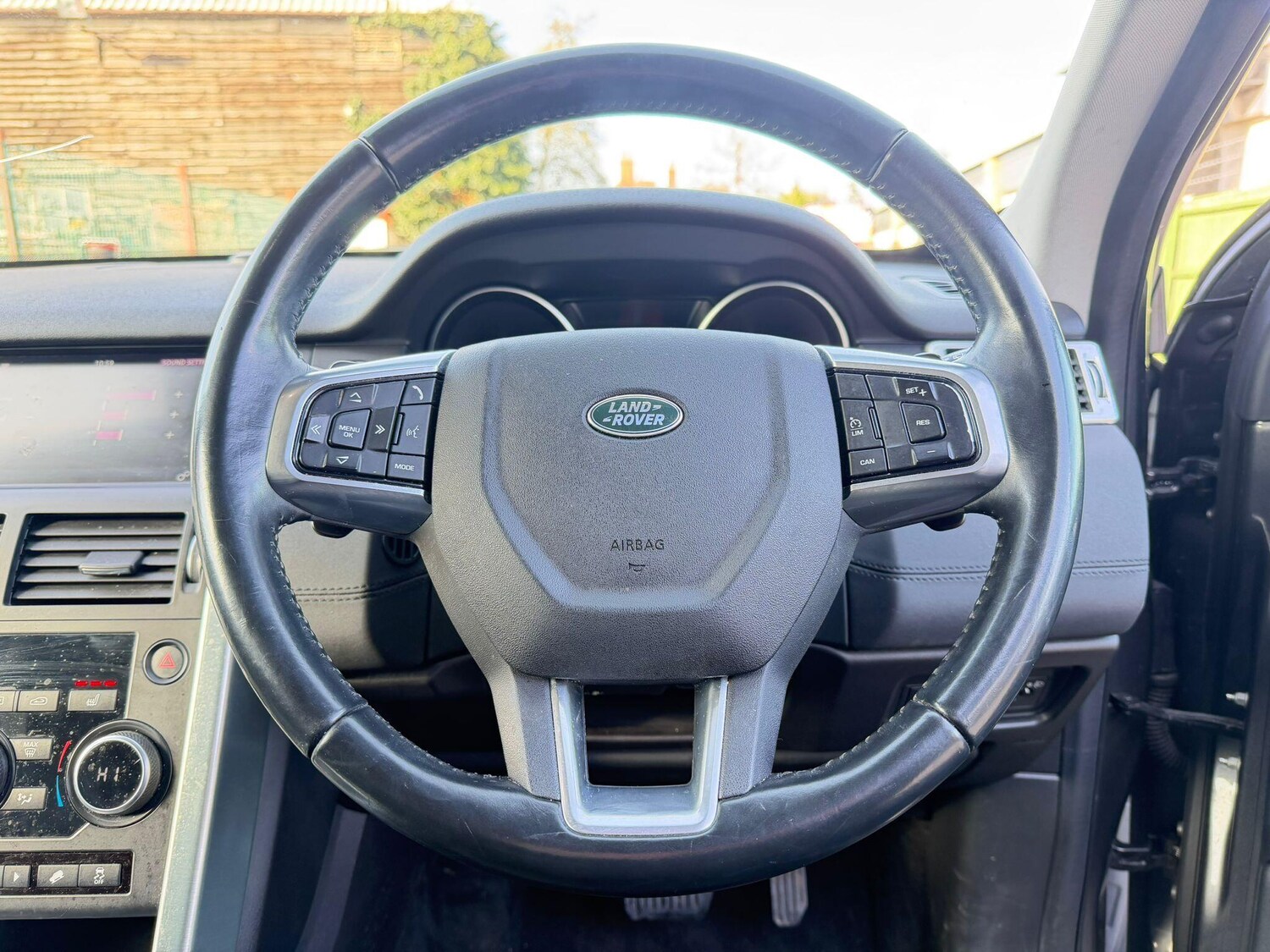 Used Land Rover Discovery Sport 2017 for sale - 77585736: Photo 7