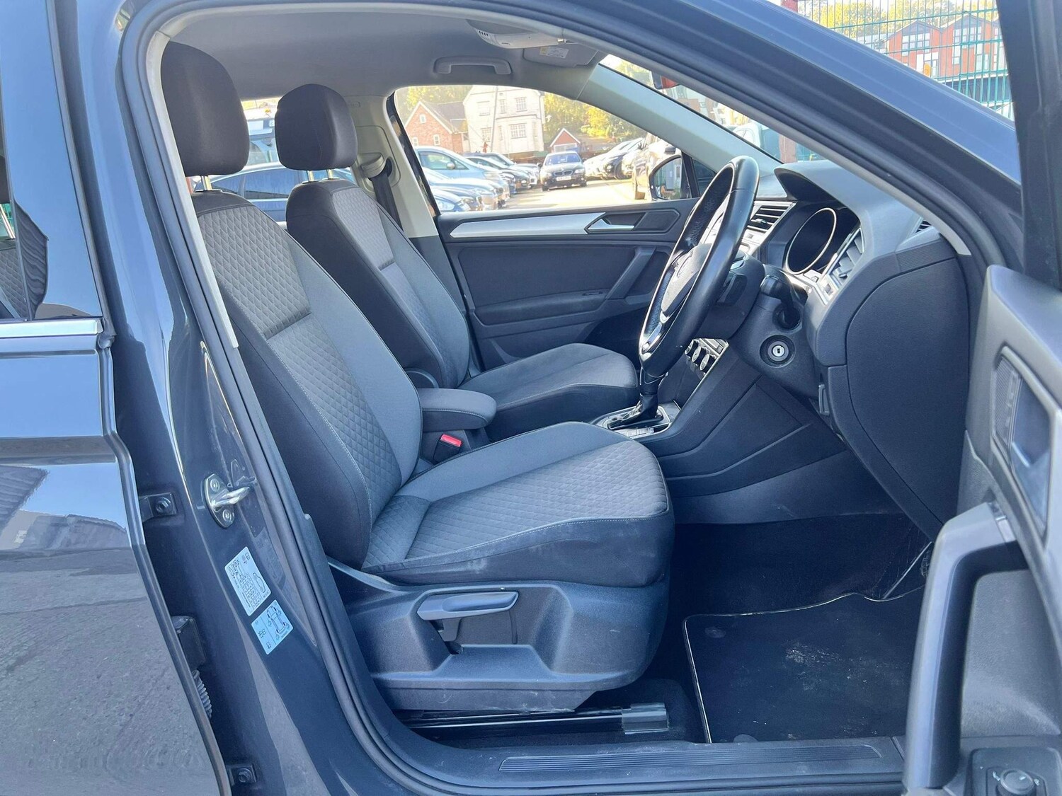 Used Volkswagen Tiguan for sale - 77496990: Photo 16