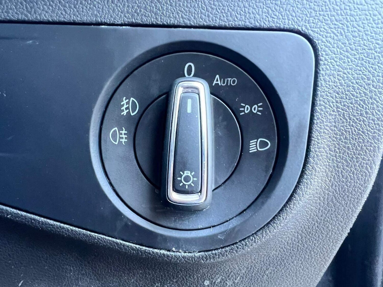 Used Volkswagen Tiguan for sale - 77496990: Photo 30