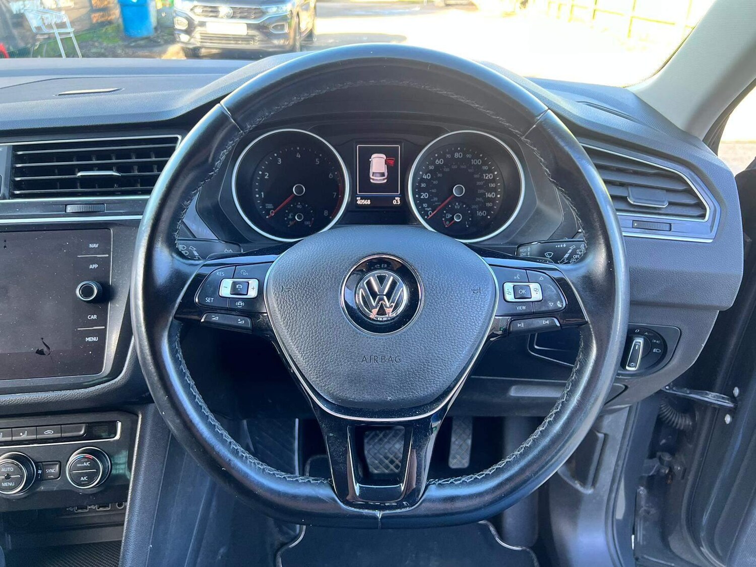 Used Volkswagen Tiguan for sale - 77496990: Photo 8