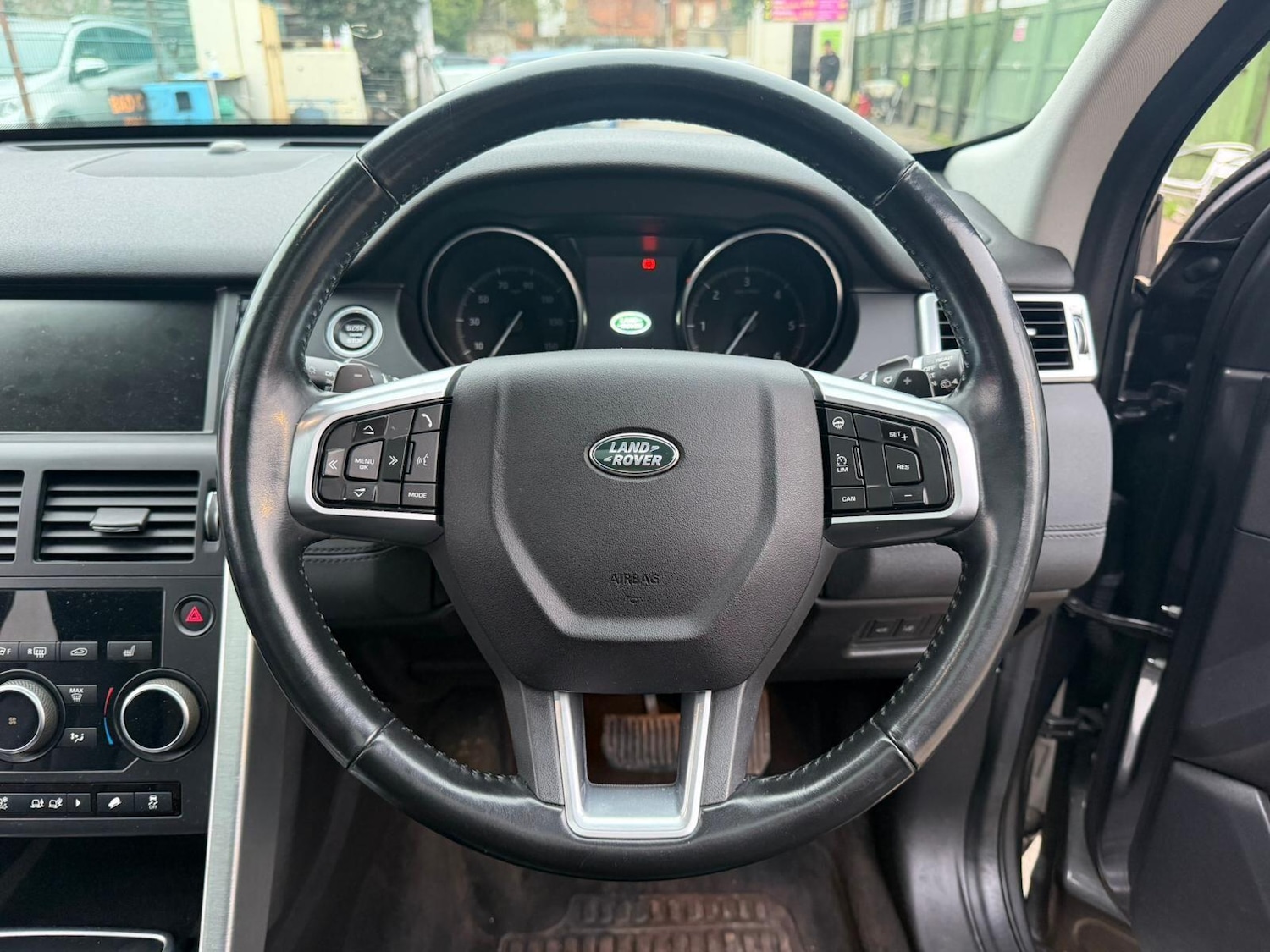 Used Land Rover Discovery Sport 2016 for sale - 77040768: Photo 19