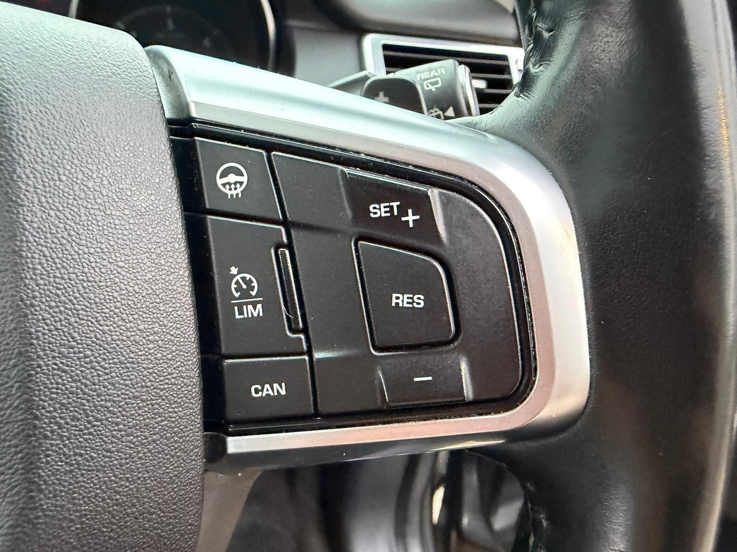 Used Land Rover Discovery Sport 2016 for sale - 77040768: Photo 28