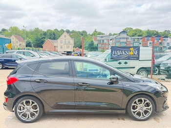 Used Ford Fiesta 2018 for sale - 79201470: Photo