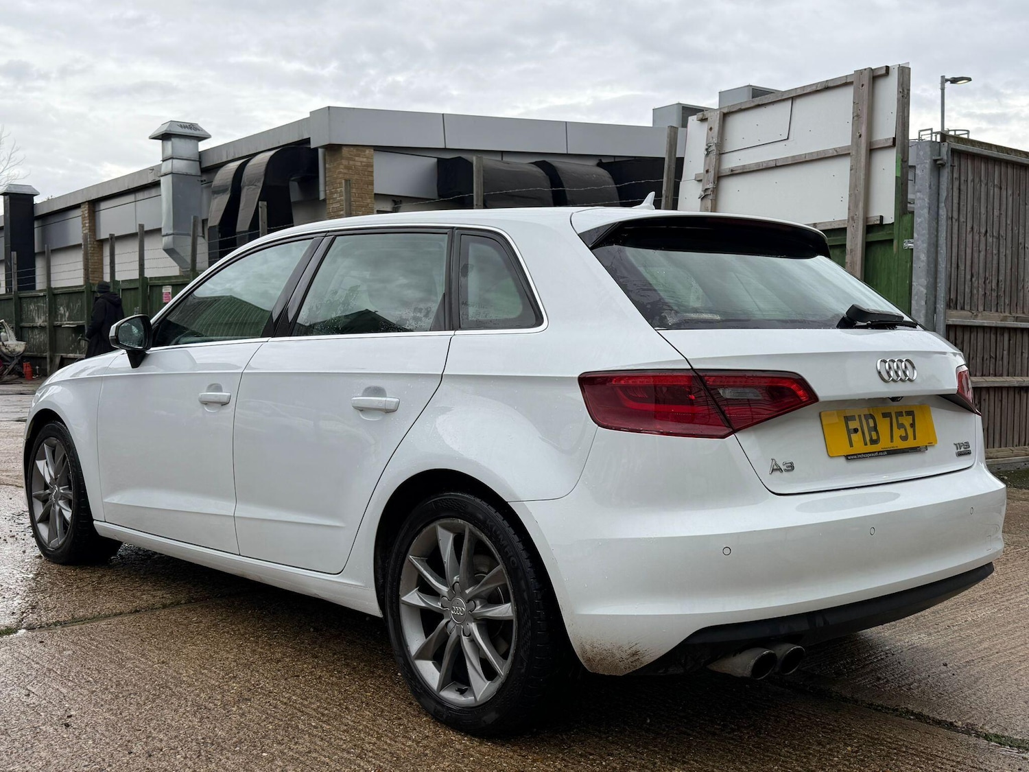 Used Audi A3 2015 for sale - 76898885: Photo 6