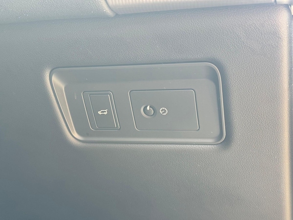 Used Land Rover Range Rover Sport 2018 for sale - 74899233: Photo 25