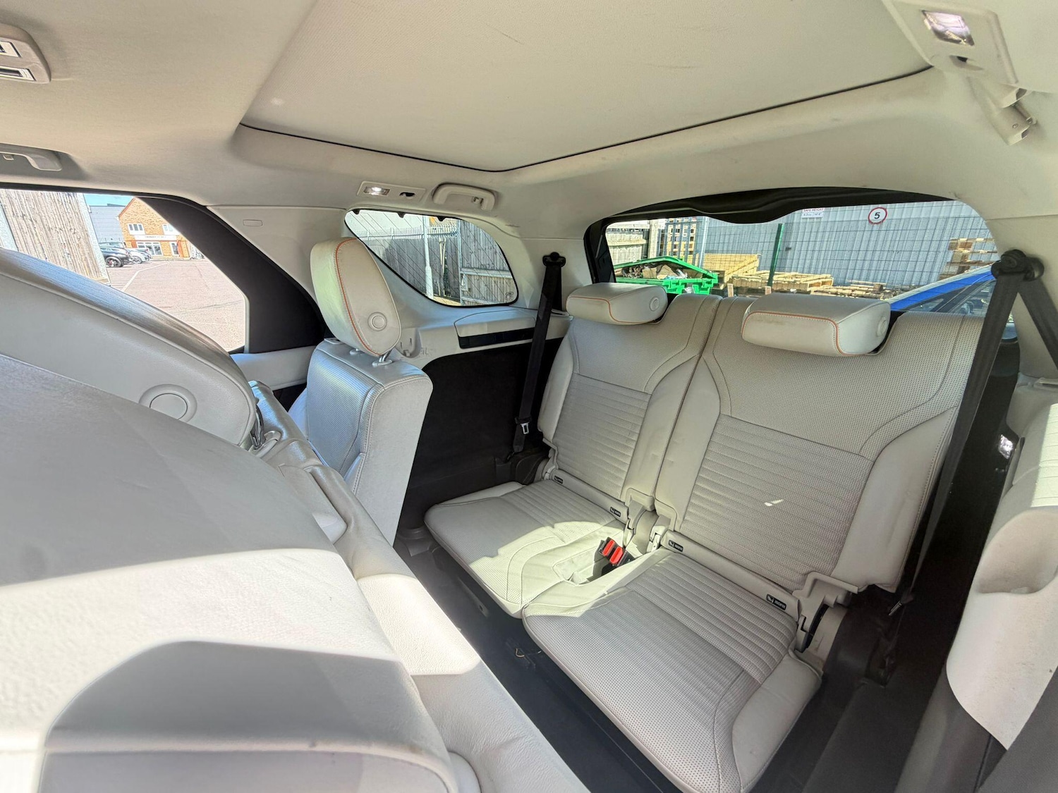 Used Land Rover Discovery 2017 for sale - 78148251: Photo 12