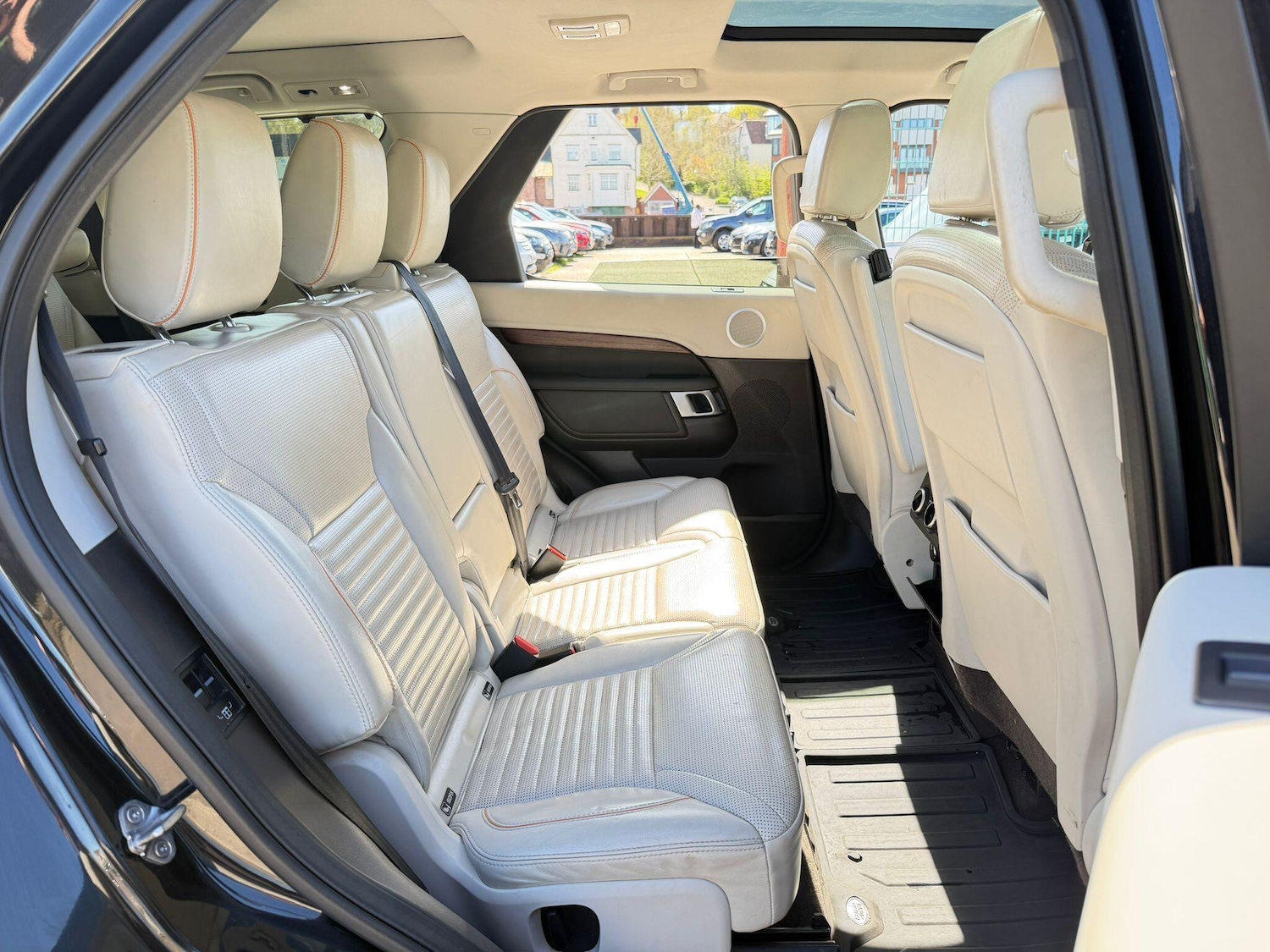 Used Land Rover Discovery 2017 for sale - 78148251: Photo 17