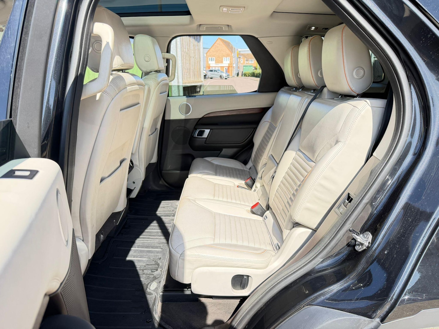 Used Land Rover Discovery 2017 for sale - 78148251: Photo 20