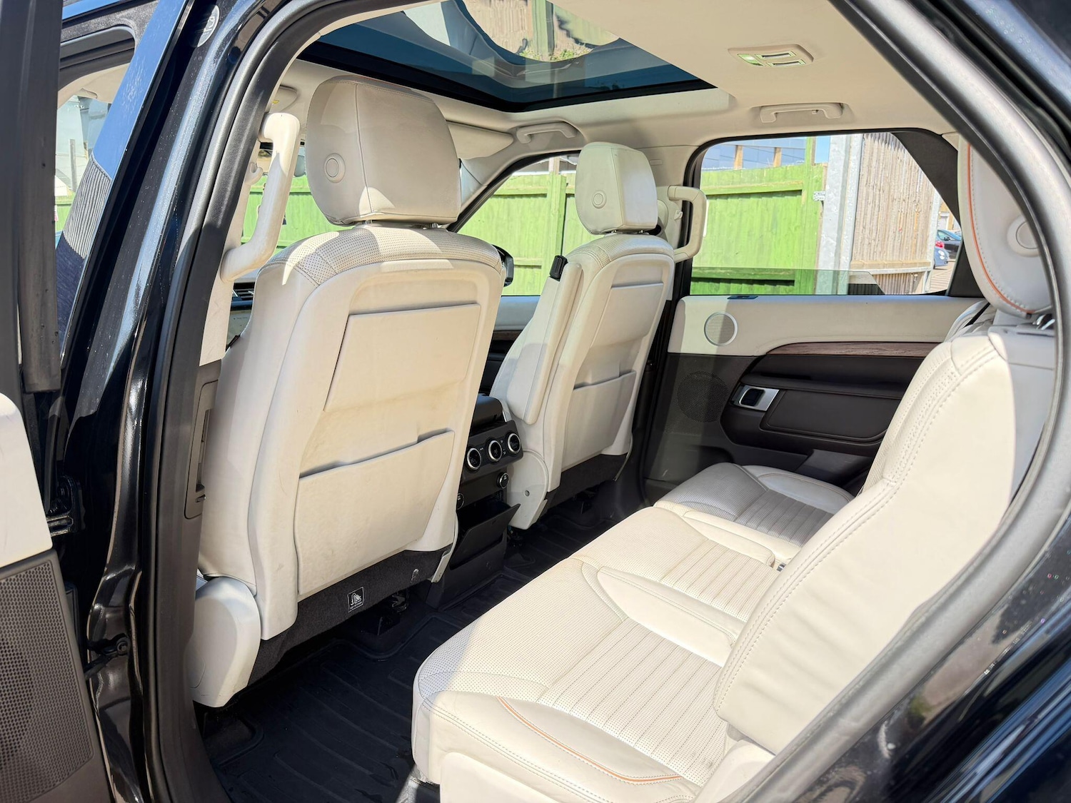 Used Land Rover Discovery 2017 for sale - 78148251: Photo 22