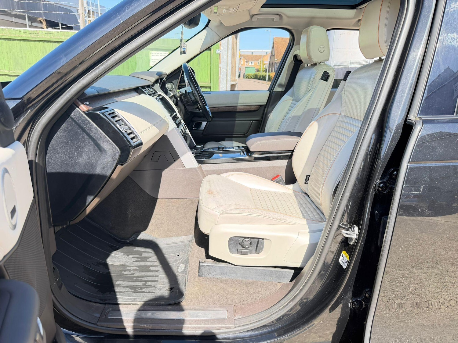 Used Land Rover Discovery 2017 for sale - 78148251: Photo 23