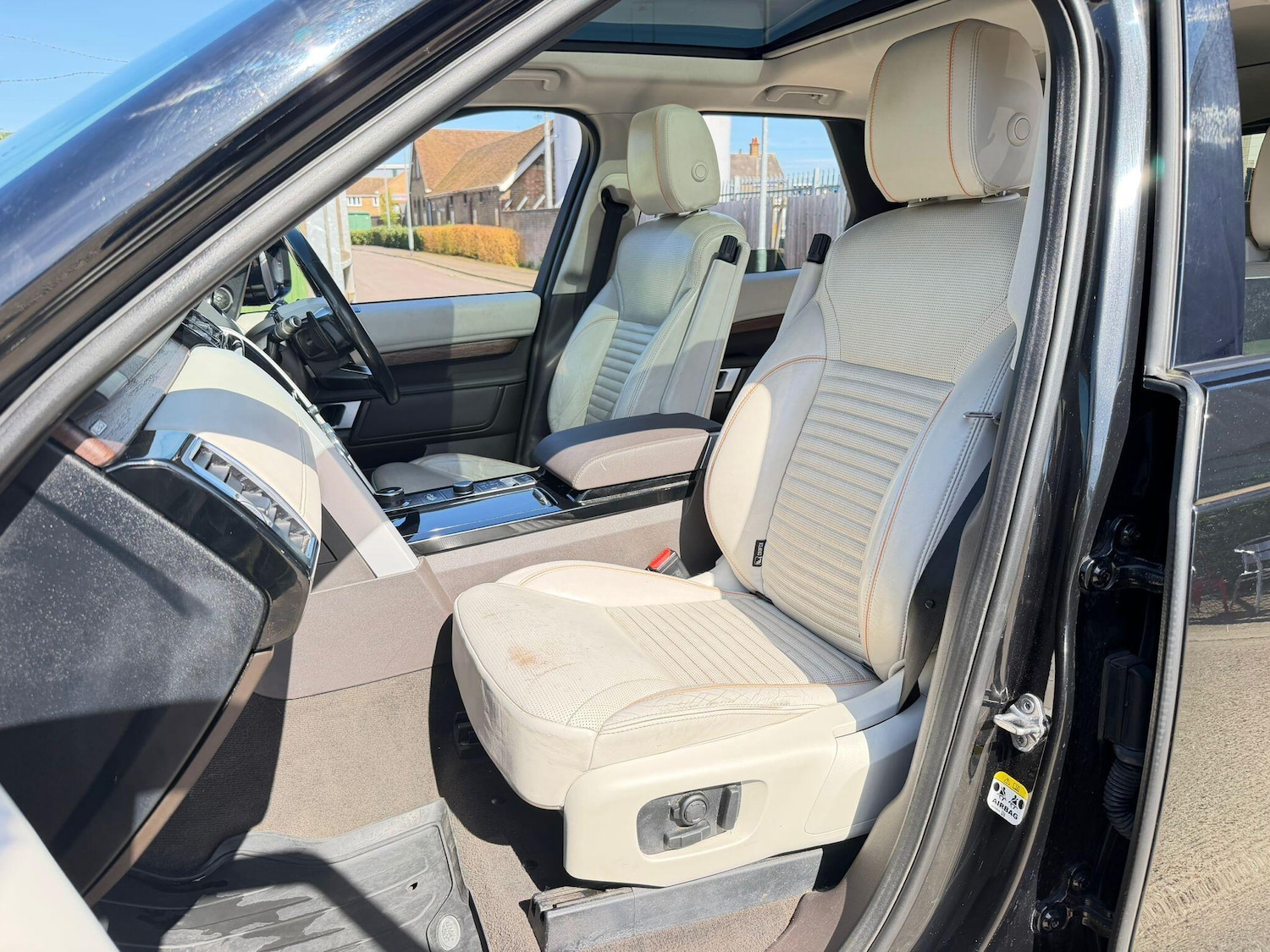 Used Land Rover Discovery 2017 for sale - 78148251: Photo 24