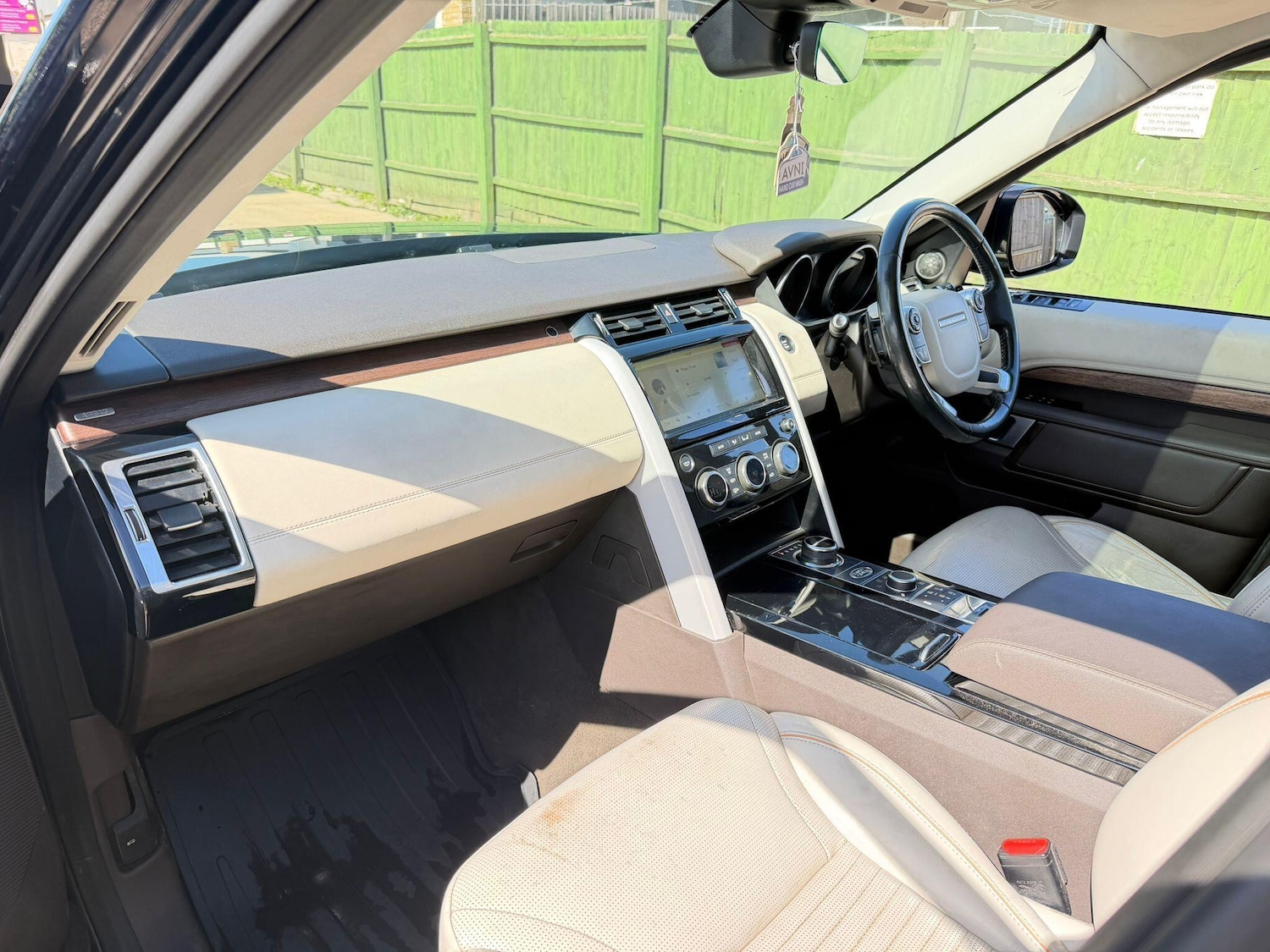 Used Land Rover Discovery 2017 for sale - 78148251: Photo 25